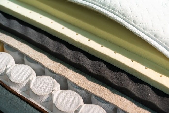 Materasso a molle o memory foam per scoliosi?